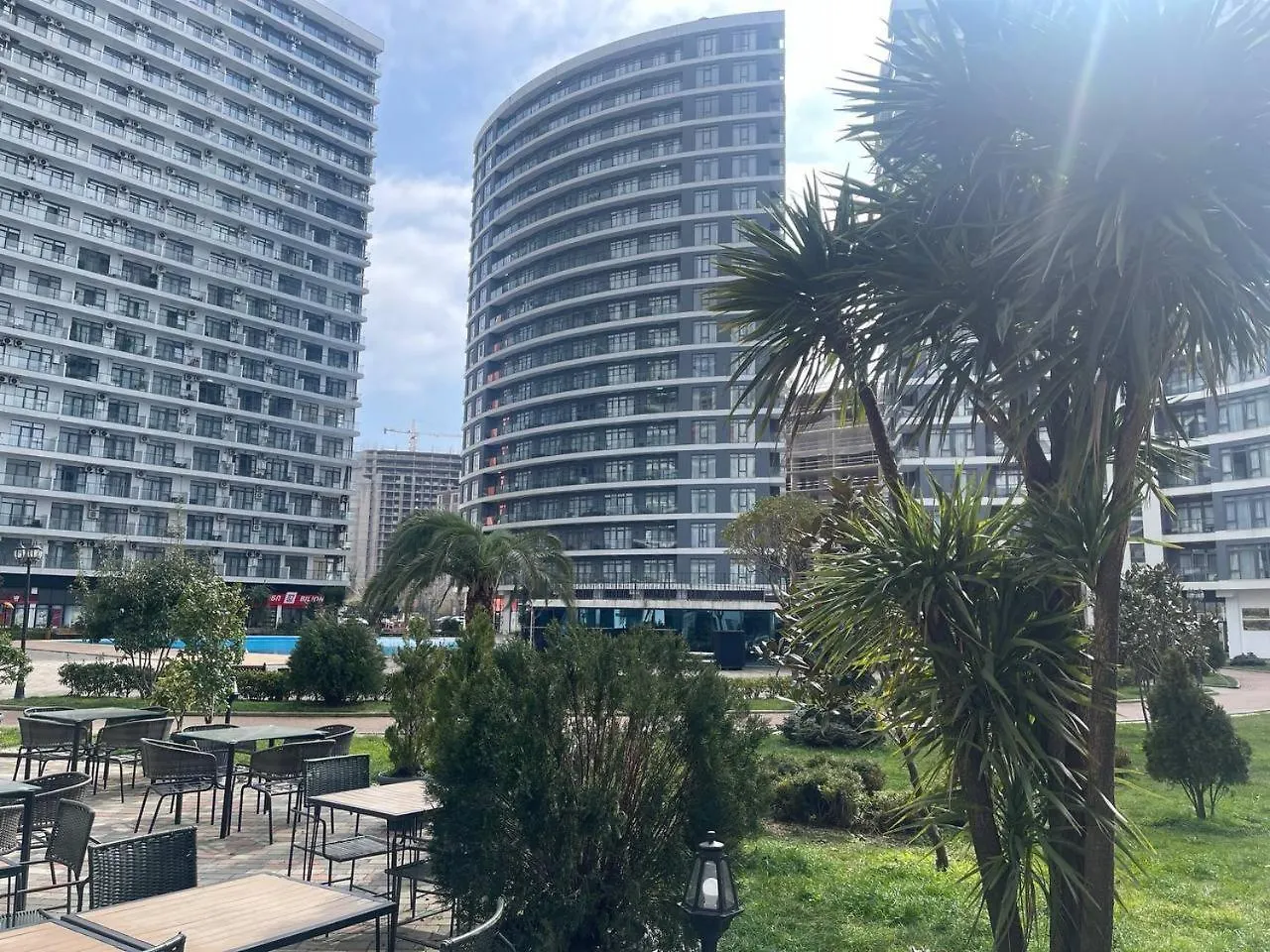 Paradise Apartments White Sails Batumi