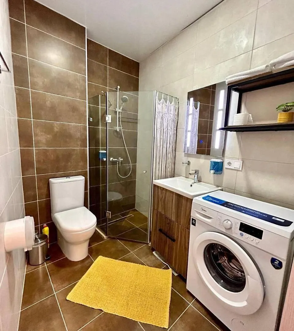 Paradise Apartments White Sails Batumi