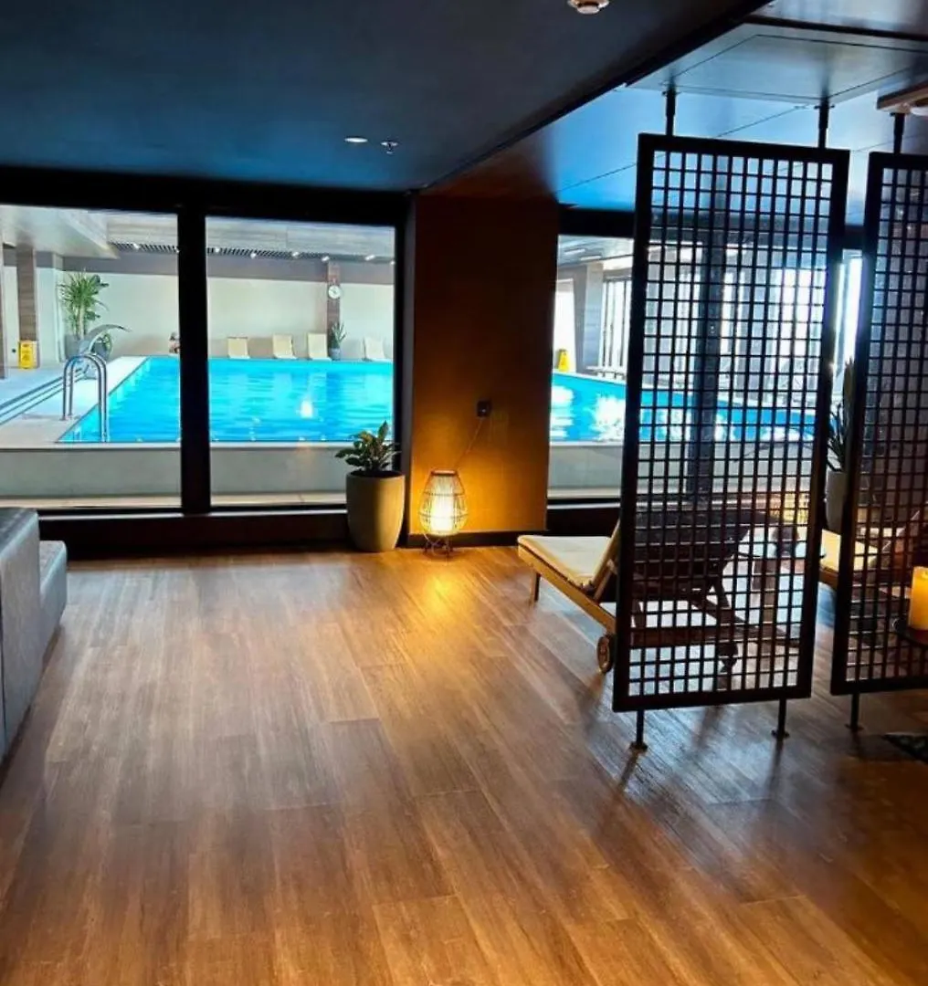 Paradise Apartments White Sails Батуми